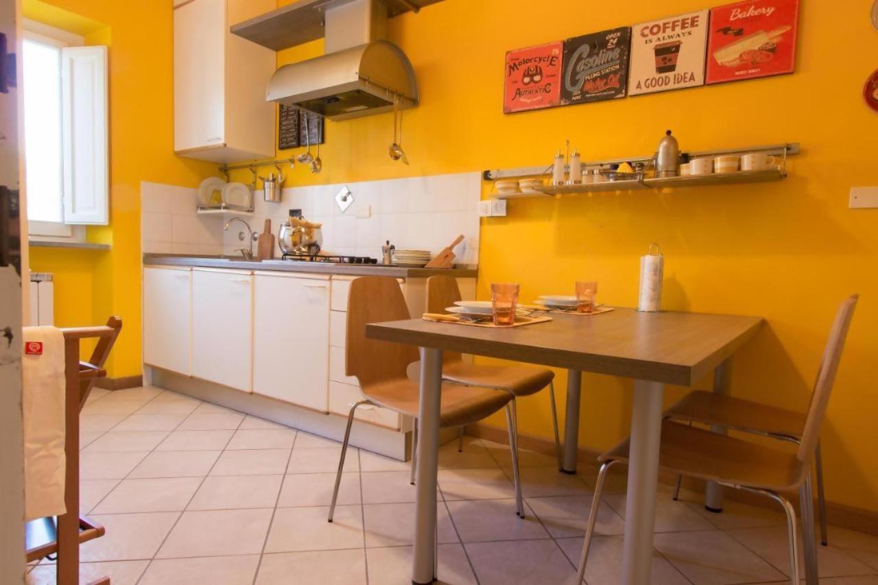 La Stazione Per Dormire Guest House 圣皮耶罗阿谢韦 外观 照片